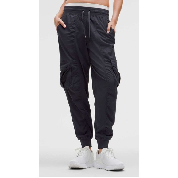 lululemon athletica Pants - Lululemon Dance Studio Relaxed Fit Mid-Rise Cargo Jogger Womens Size M Black g